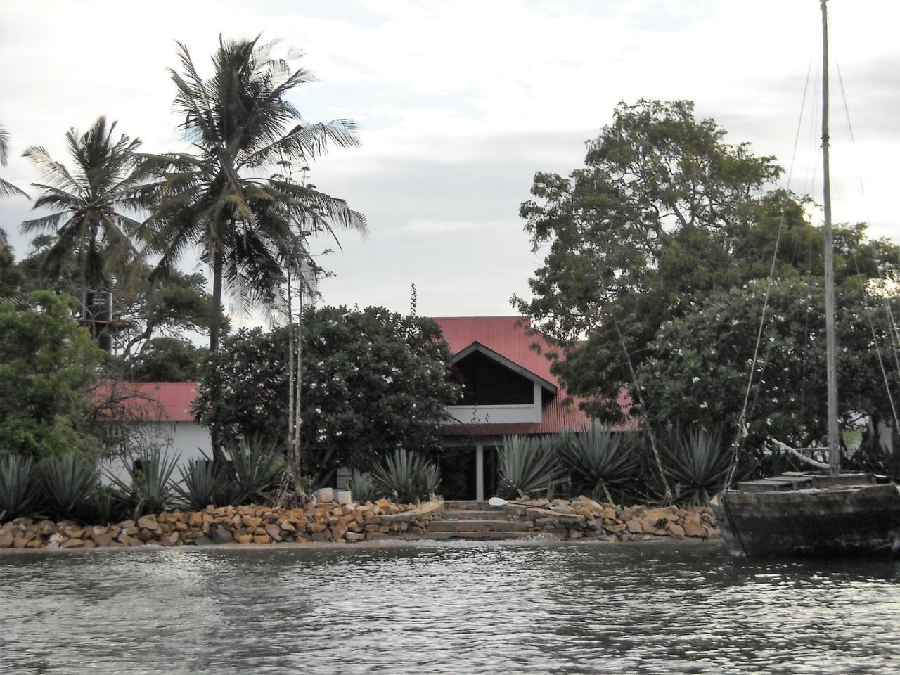 Matalai Lodge Tanga